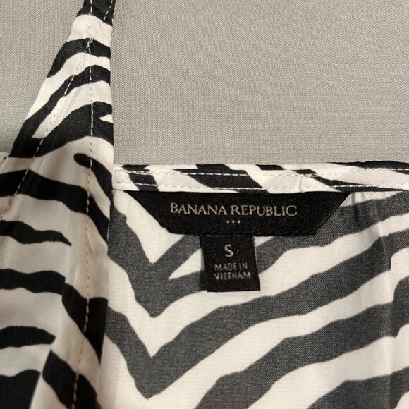 Banana Republic Zebra Print Tank Size S - Picture 2 of 3
